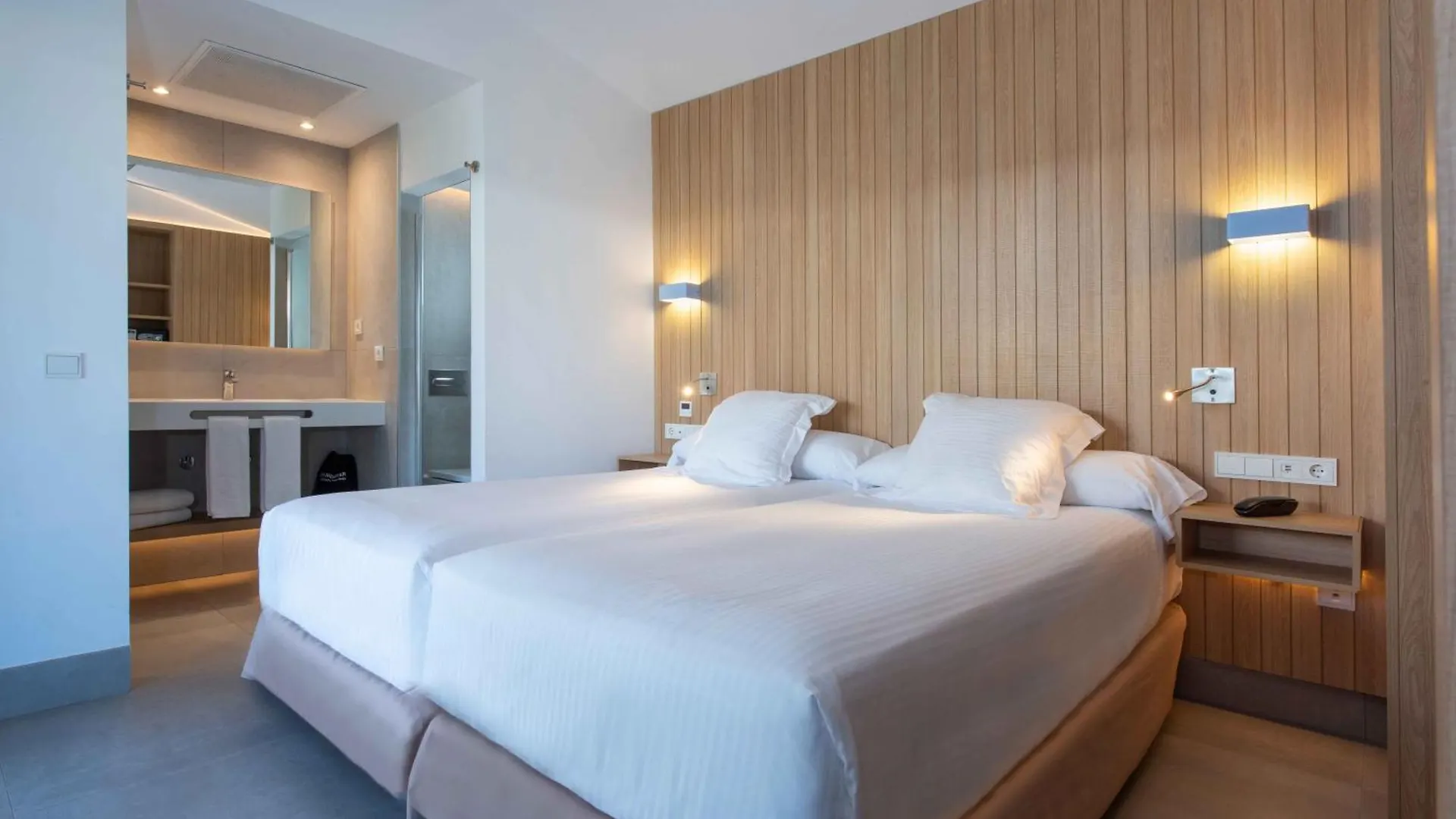 **** Hotel Valentin Playa De Muro Hiszpania