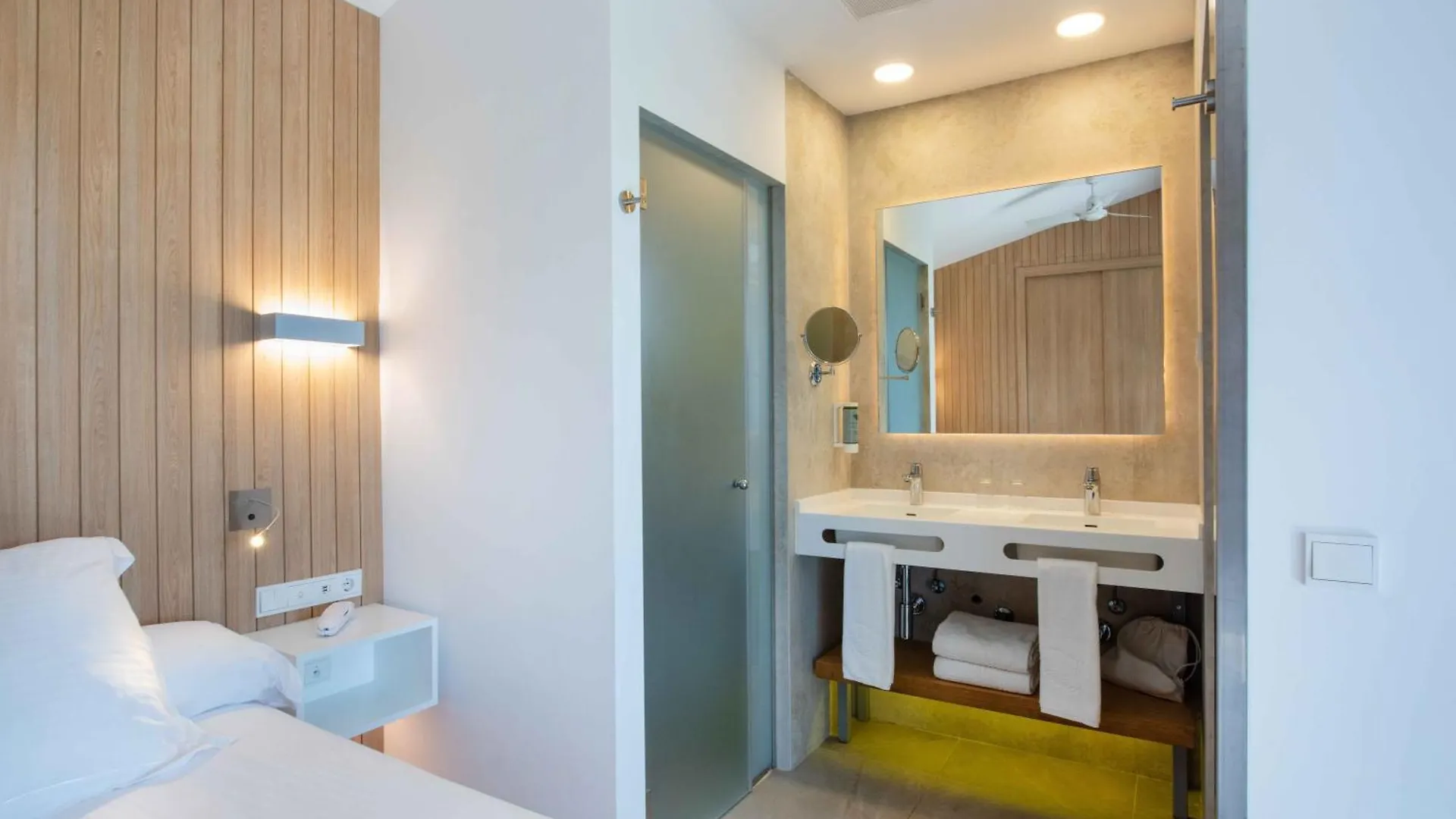 Valentin Playa de Muro Hotel